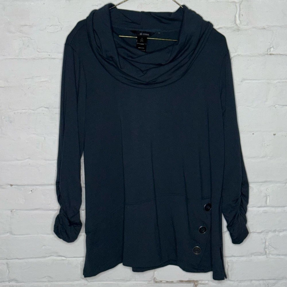 ali miles Tunic M